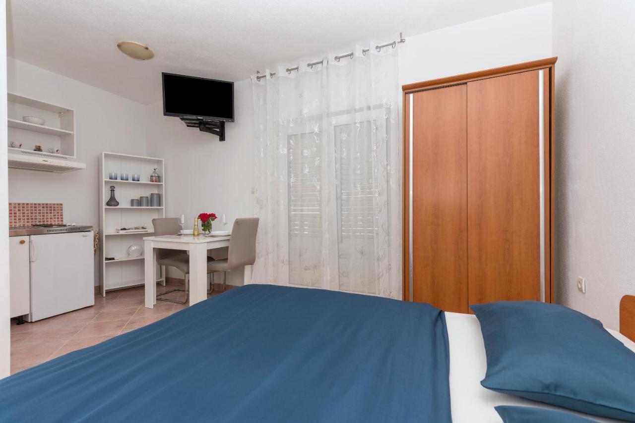 Skiljini Dvori - Studio-Apartman 1 马卡尔斯卡 外观 照片