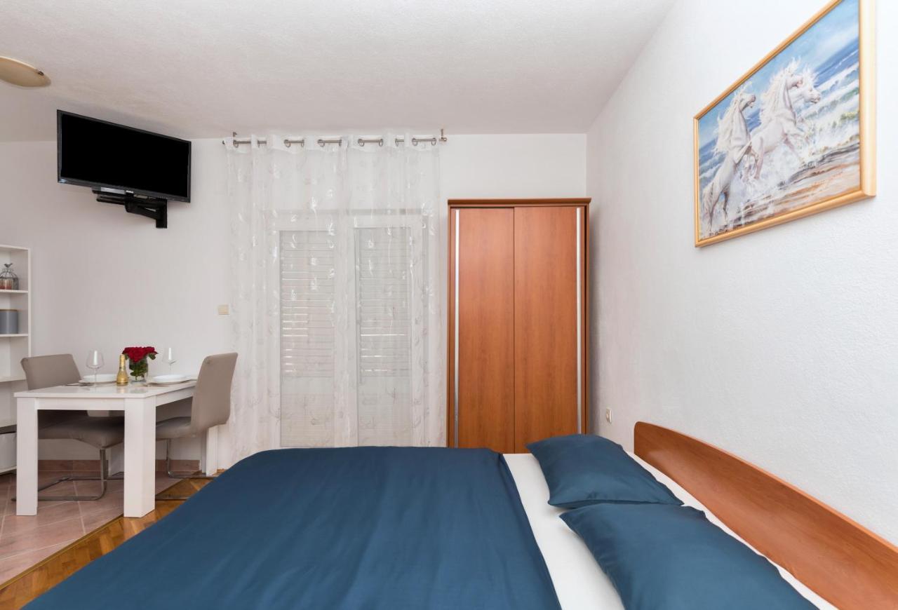 Skiljini Dvori - Studio-Apartman 1 马卡尔斯卡 外观 照片