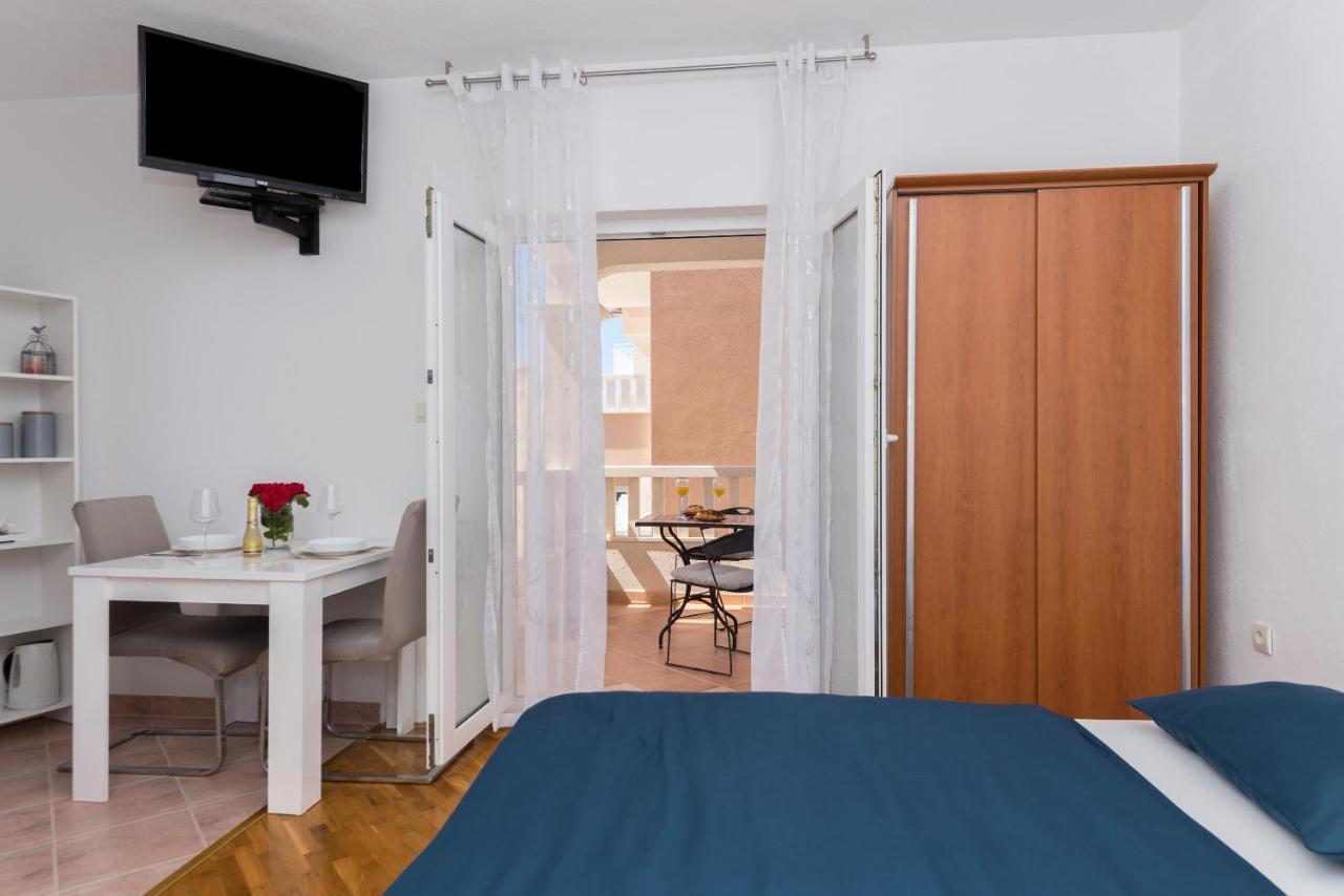 Skiljini Dvori - Studio-Apartman 1 马卡尔斯卡 外观 照片