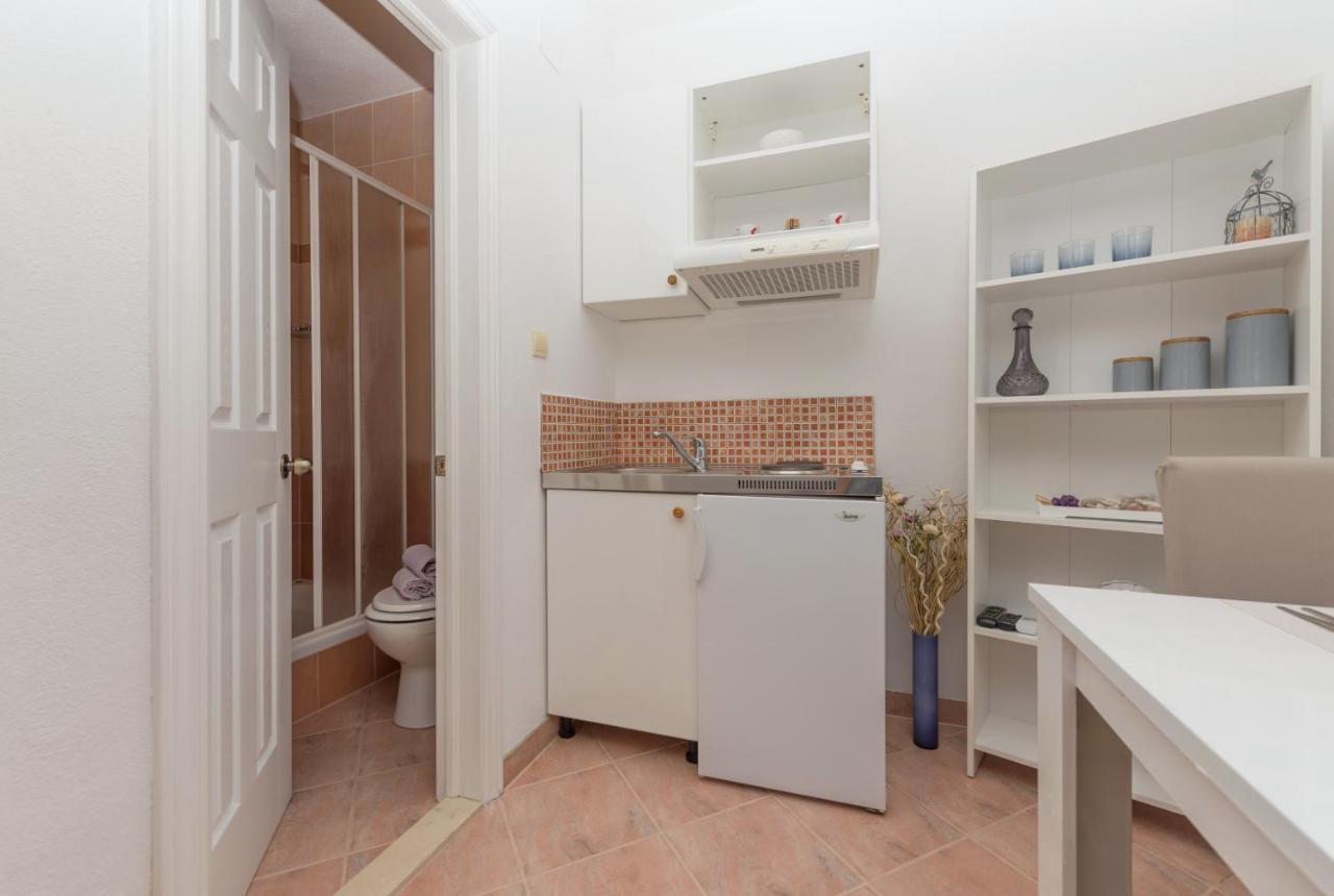 Skiljini Dvori - Studio-Apartman 1 马卡尔斯卡 外观 照片